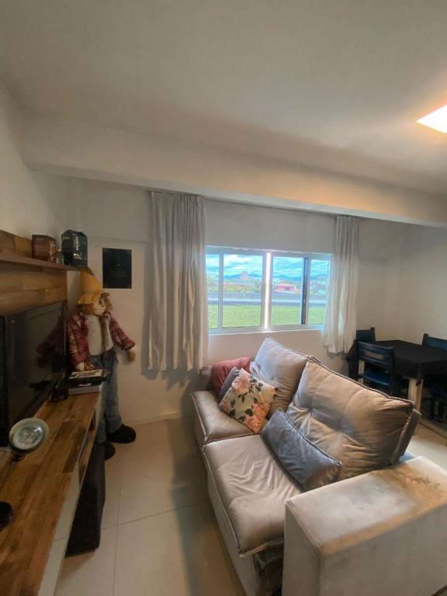 Apto para 3 pessoas em Balneário Camboriú.