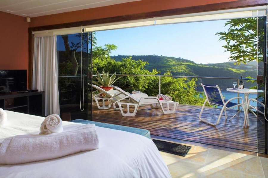 Cliffside Luxury Inn