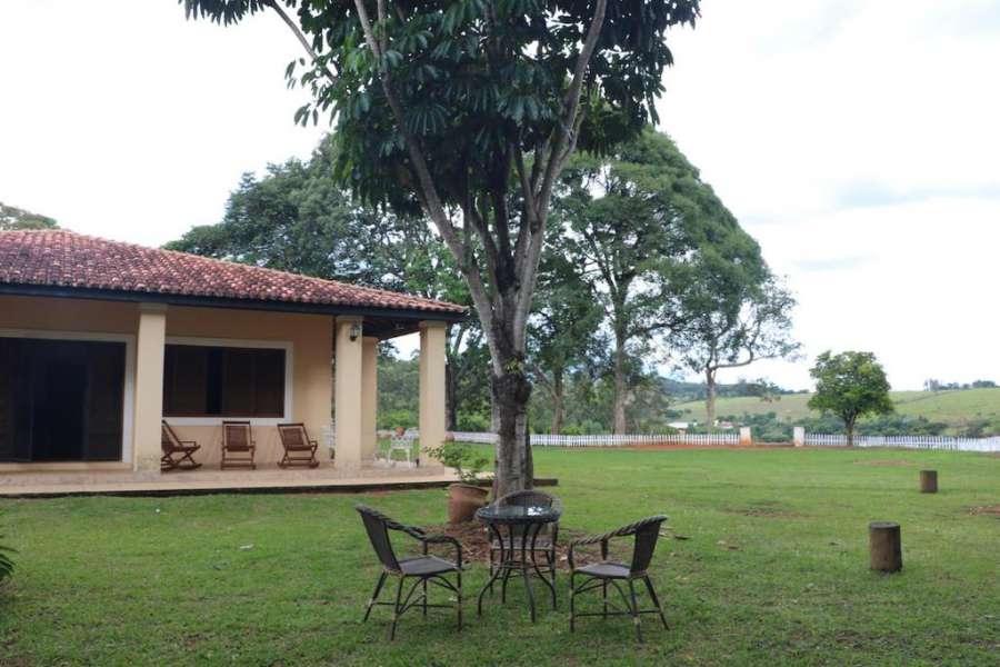 Casa de Campo com conforto e verde para descansar