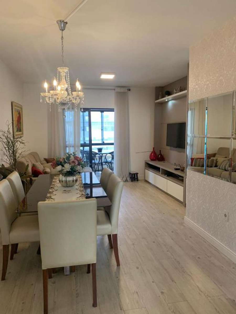 Apt. 3 dorm complet - 90m Praia - Vista para o mar
