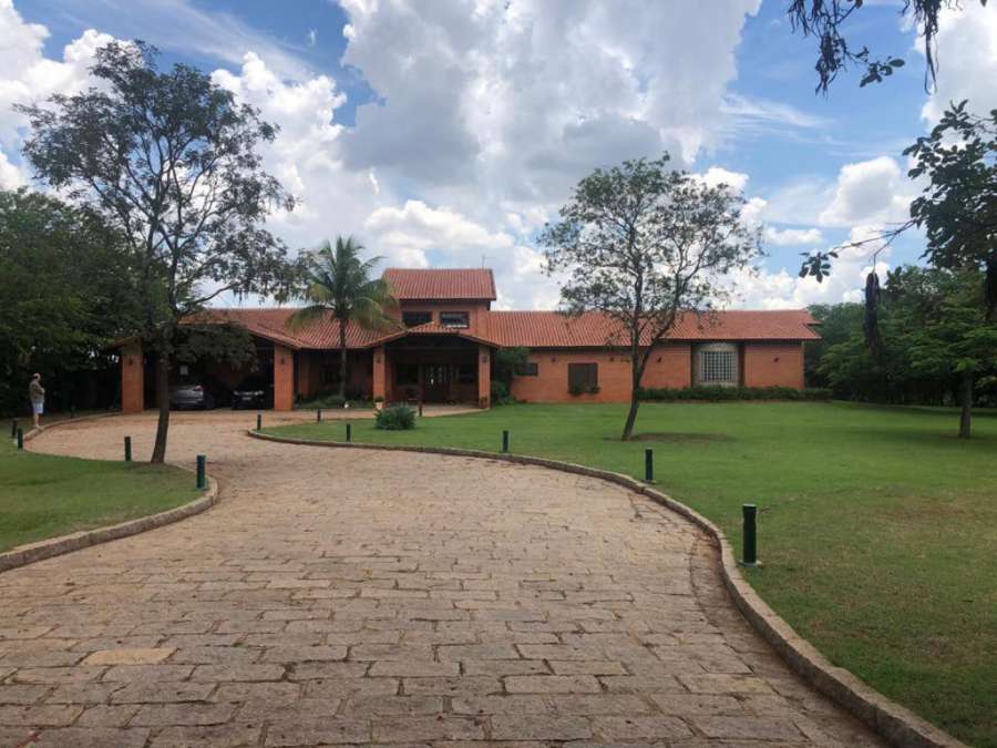 Chácara Confortável em Campinas