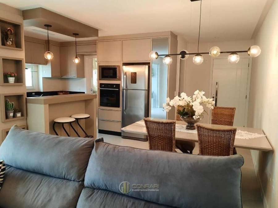 Apartamento Meia Praia excelente