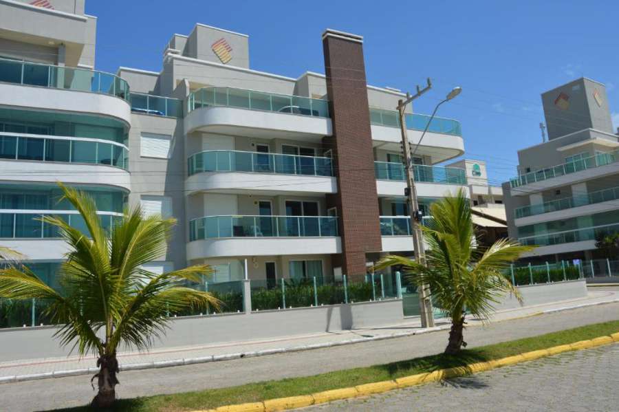 Belíssimo apto 2 suítes com vista para o mar