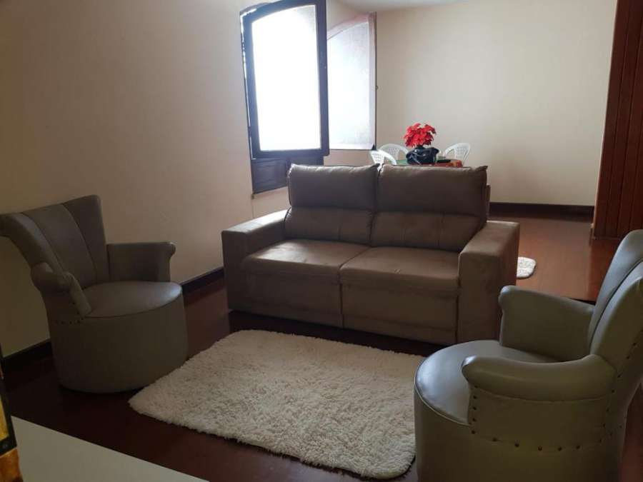 Excelente apartamento no Reduto.