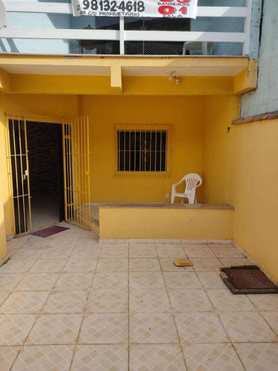 Casa 3 quartos com churrasqueira e chuveirão