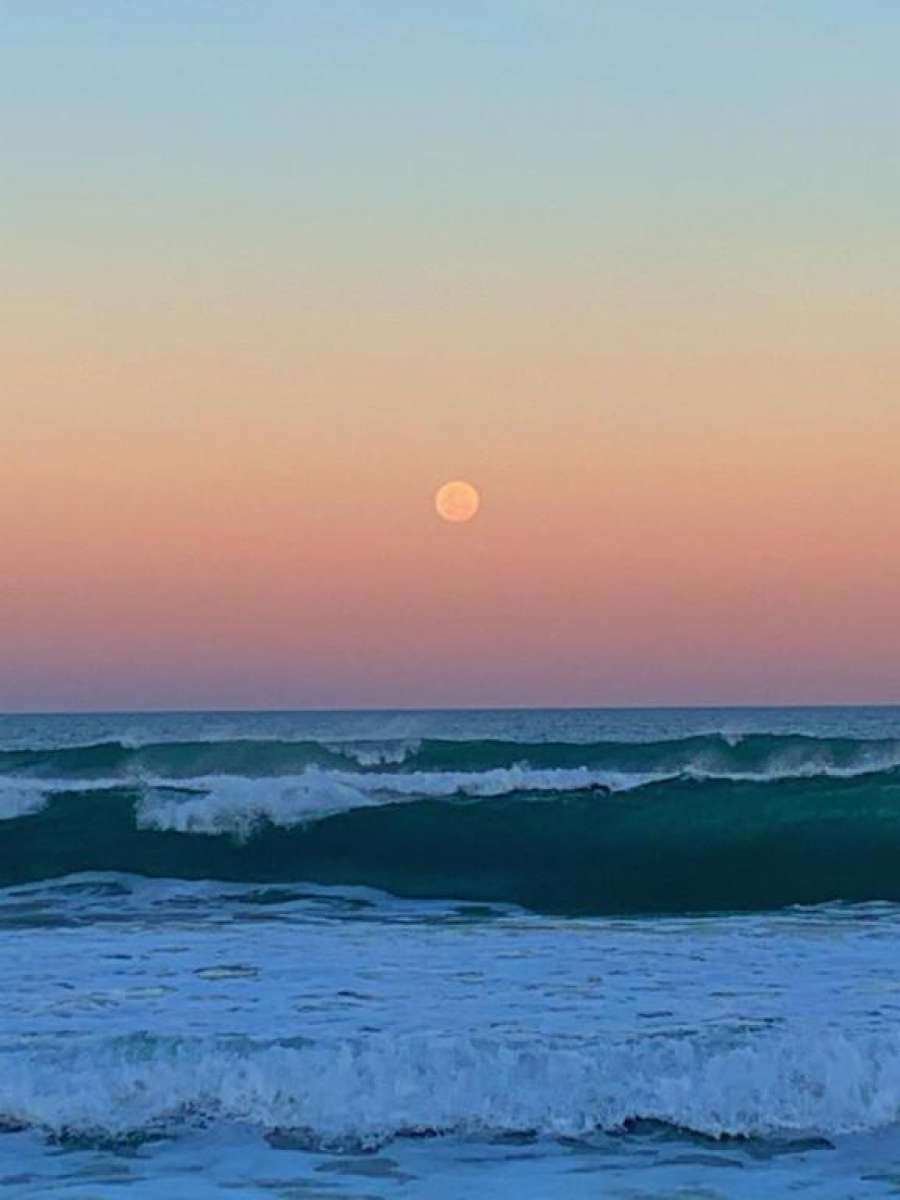 Charmosa e espaçosa casa no Novo Campeche