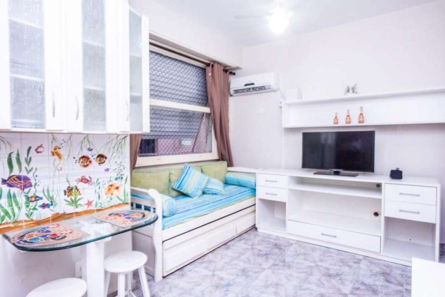 CHARMOSO APARTAMENTO A 100 metros DA PRAIA