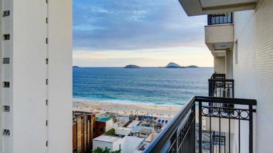 LUXURY APART-HOTEL IN IPANEMA Y11-006