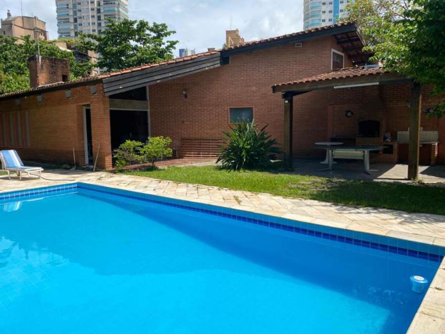 CASA C/ PISCINA E CHURRASQ. 170M DA PRAIA ENSEADA
