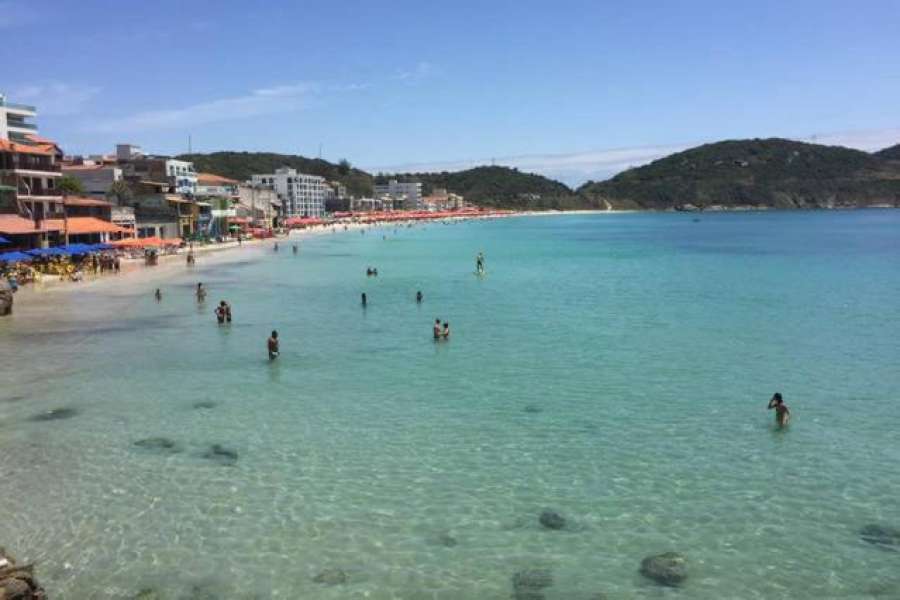 Excelente apartamento em frente a Prainha