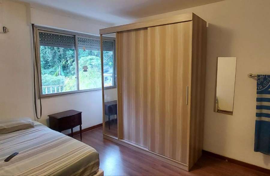 Quartos Grandes Cama de Casal