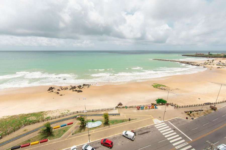 Condomínio beira Mar Golden Tower