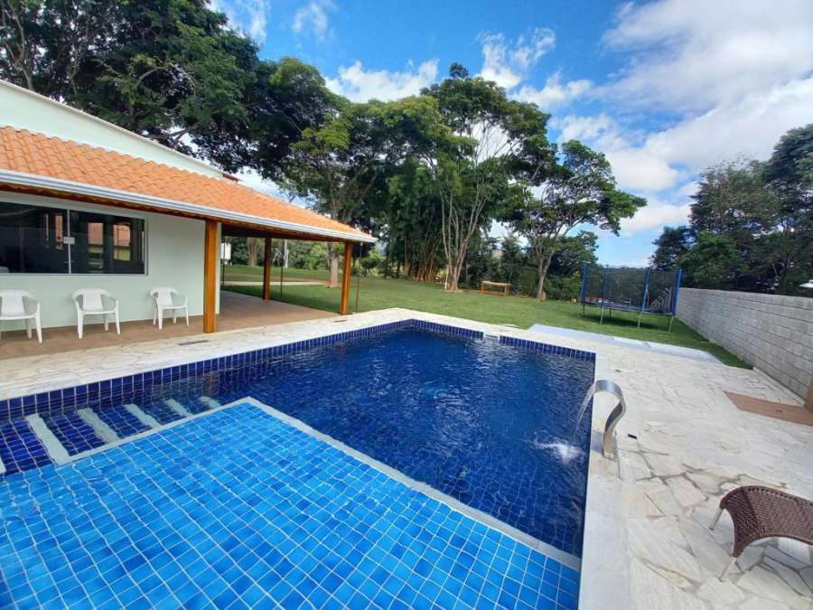 Chácara com Piscina e Salão de Festas em Jundiaí