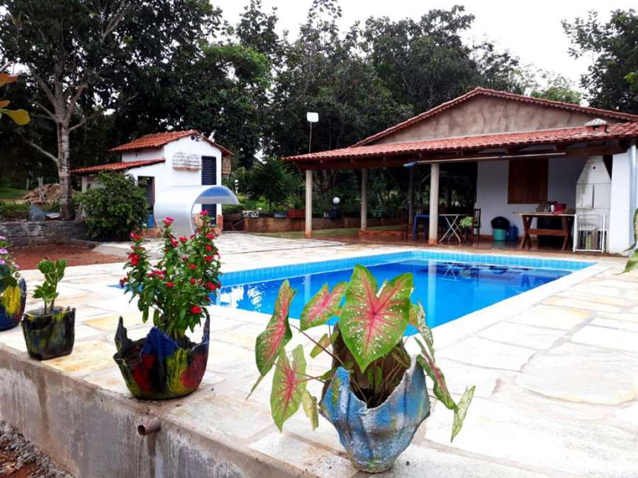 Chacara com WiFi e lazer completo em Pirenopolis