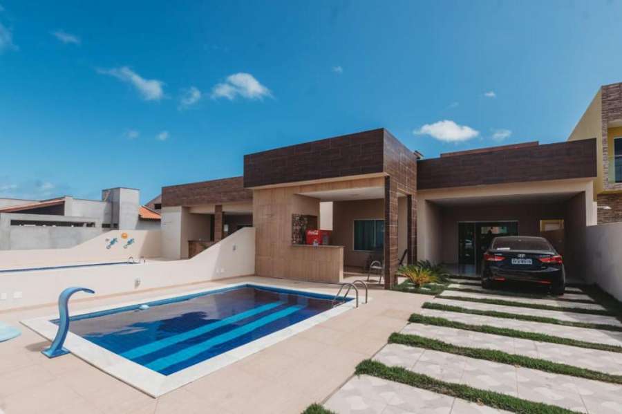 Casa em condomínio fechado