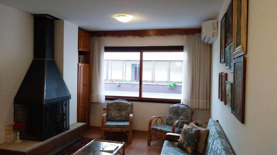 Apartamento a 3 quadras da Rua Coberta