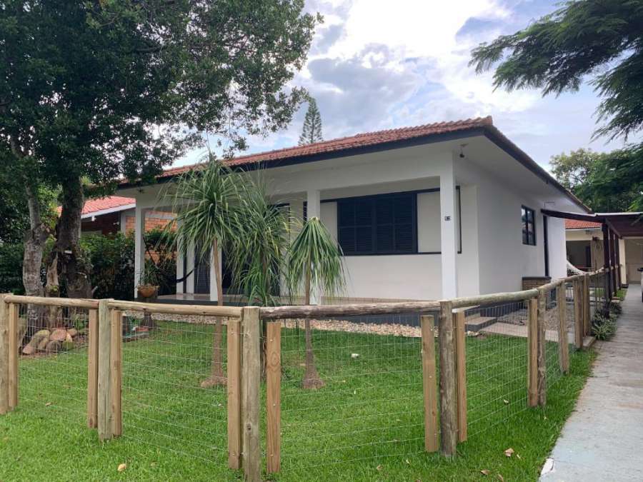 Casa em condomínio fechado - Praia dos Ingleses