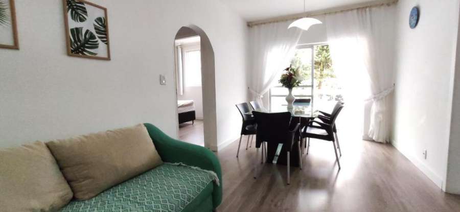 Belo apartamento na Avenida Brasil