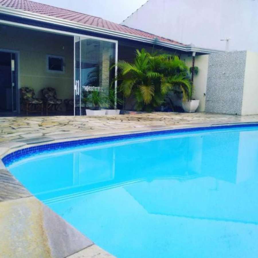 Casa à 50 mts da praia