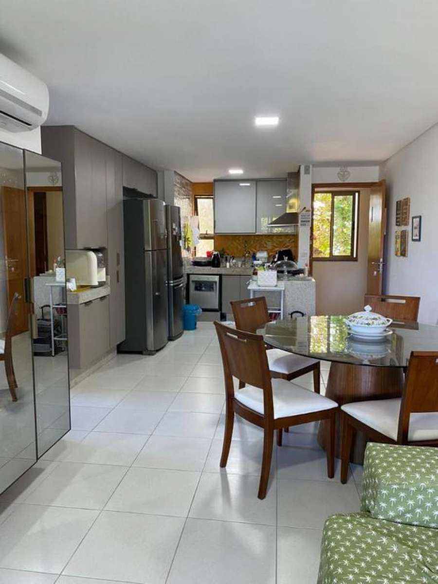 Carneiros Beach Resort