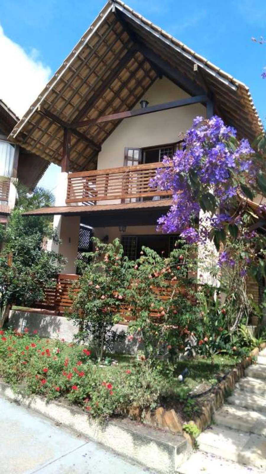Chalet Gravata em condomínio fechado c 3 quartos e 3 suites