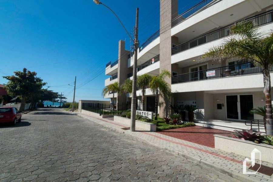 Apartamento com 02 dormitórios
