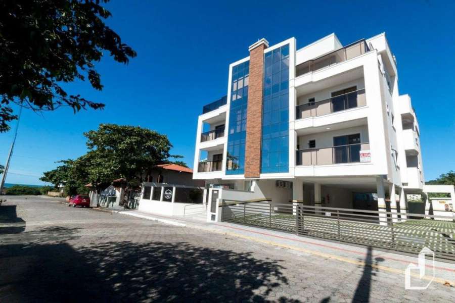 Apartamento com 02 dormitórios