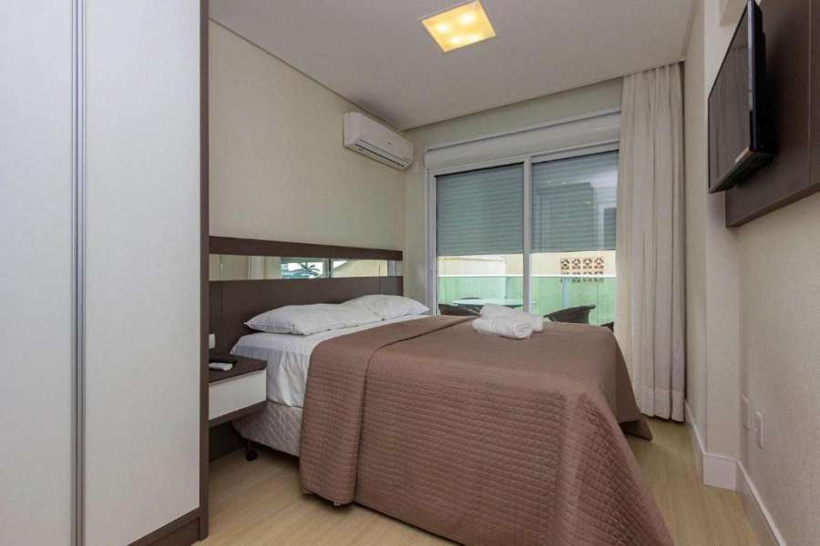 Boulevard Bombinhas 128 - Apartamento 3 dorms 6 pessoas - Condomínio com piscina climatizada