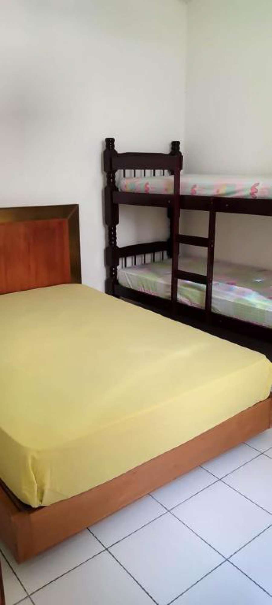 Casa completa 50 metros da praia
