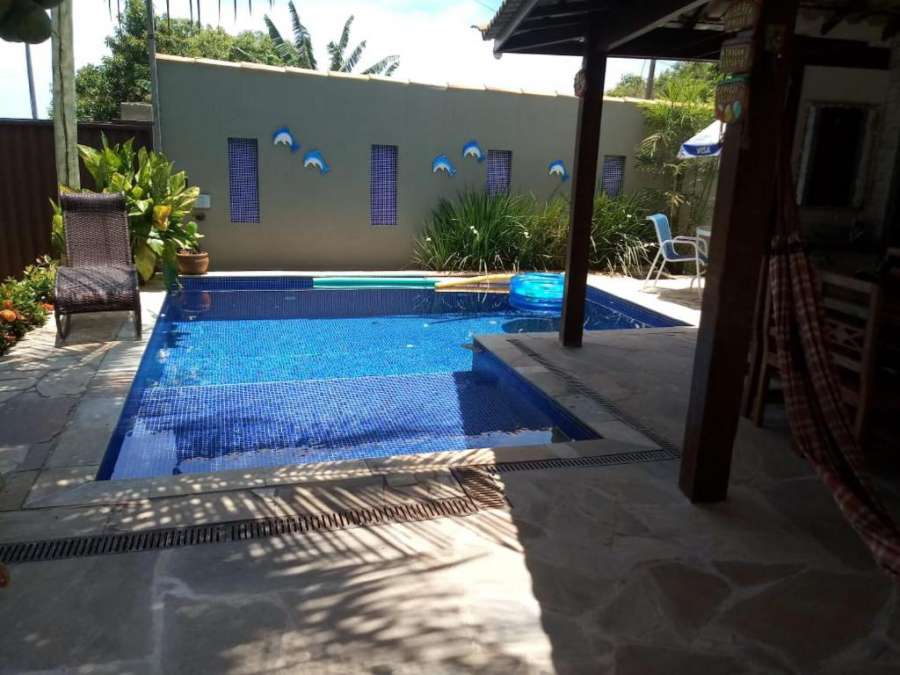 Casa com piscina em Búzios