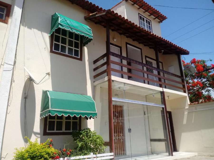 Sobrado com hidromassagem em Cabo Frio