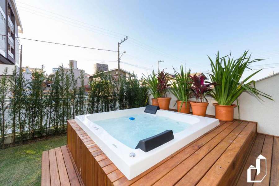Apartamento térreo com 02 suítes e jacuzzi aquecida