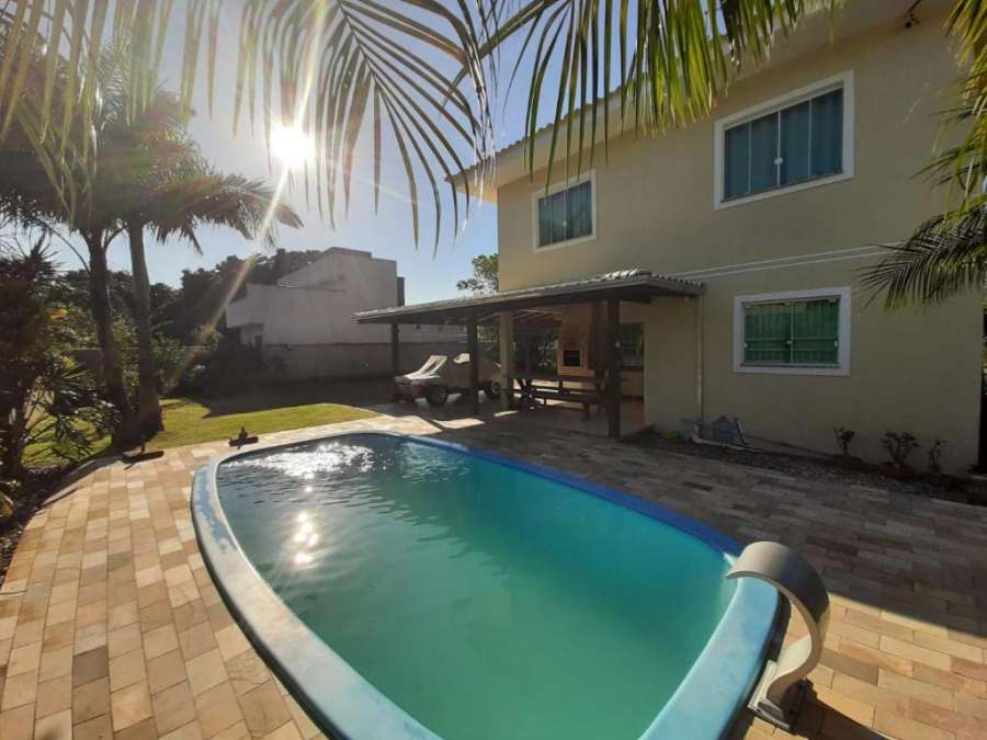 Casa Mariscal com piscina e amplo quintal - Agata
