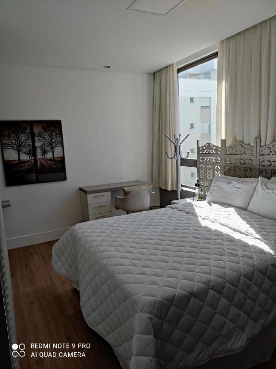 roomin I Sappphire I STD sofisticado