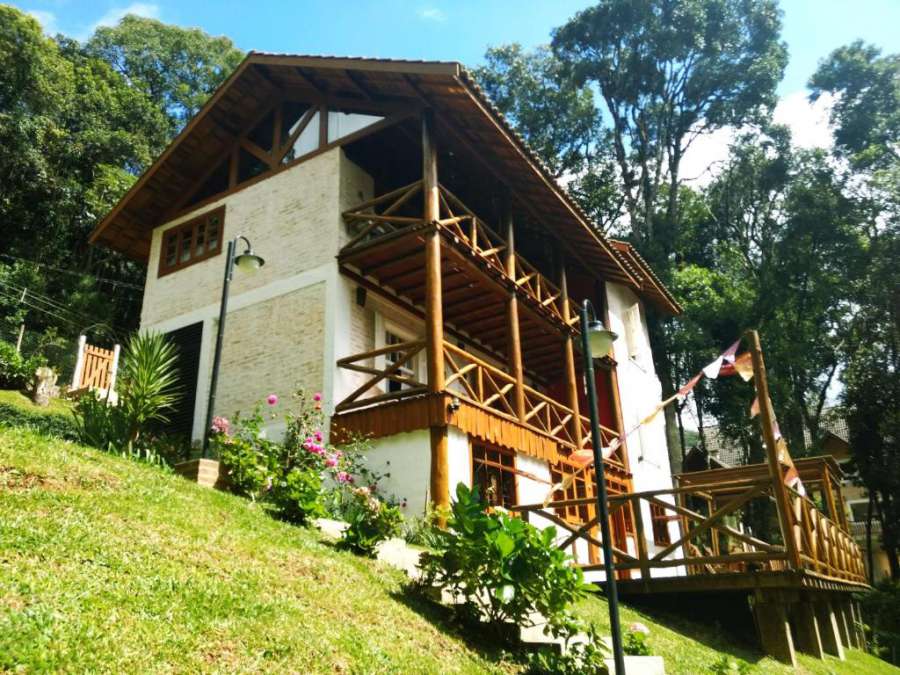 Nas Nuvens Hospedaria