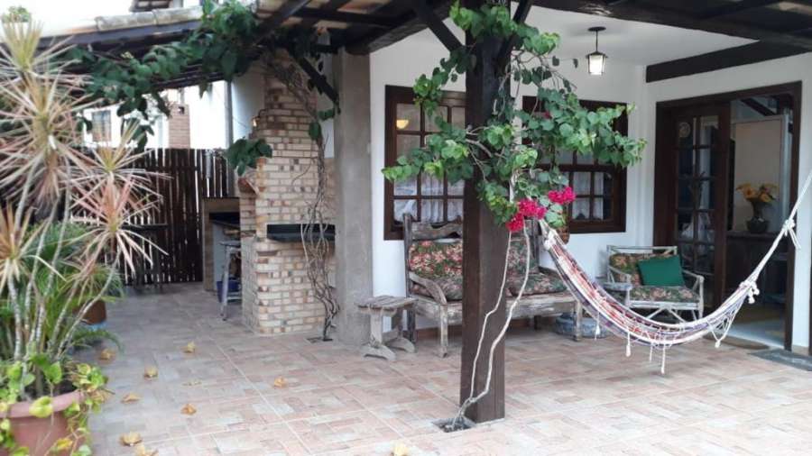Linda Casa em Búzios / Manguinhos
