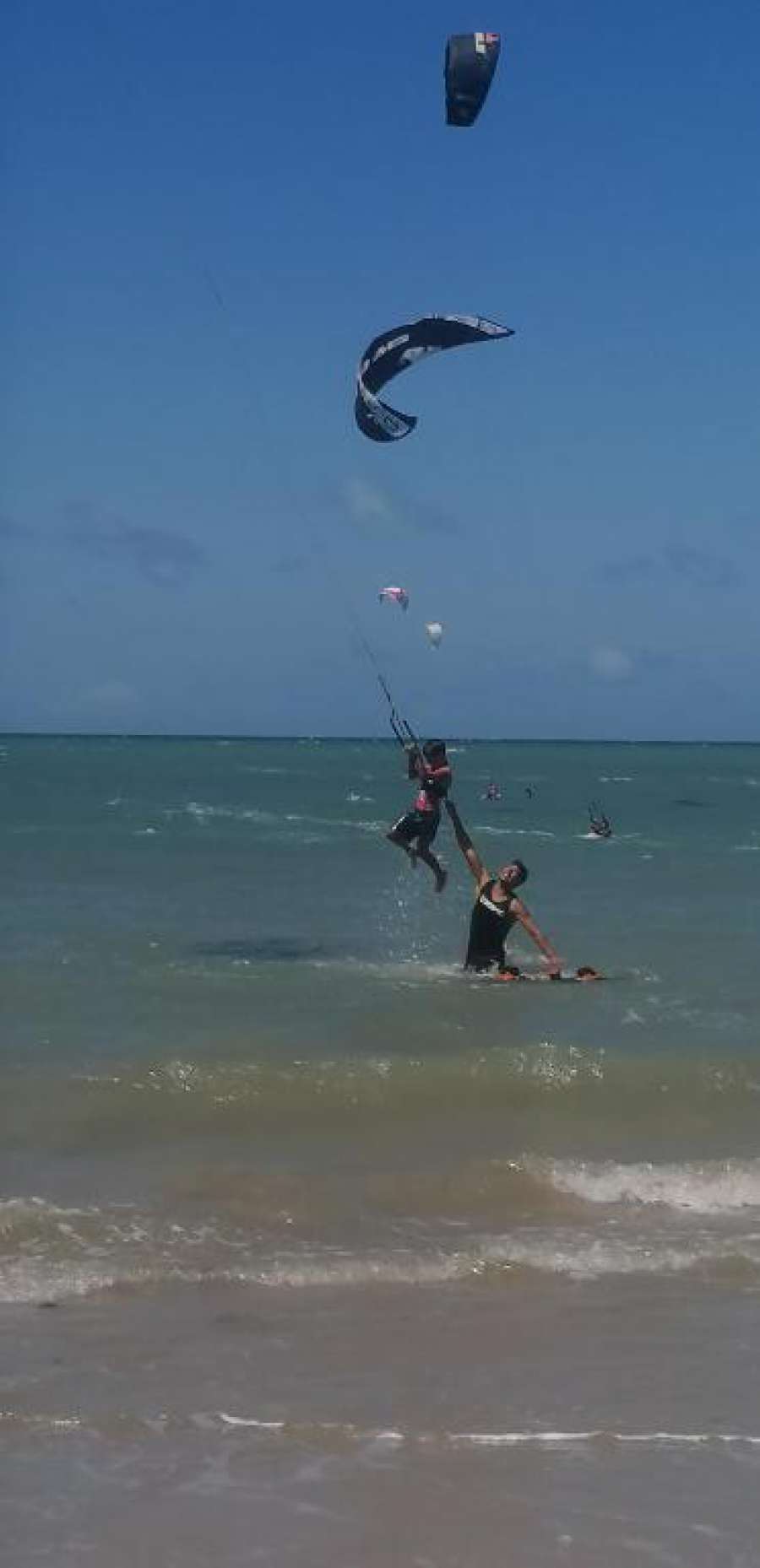 POUSADA MEUS AMIGOS KITESURF in the center of the village