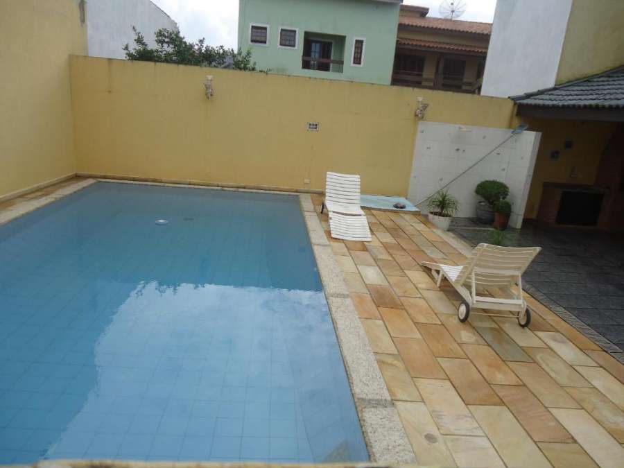 Foto do Casa com Piscina e WiFi em Condomínio