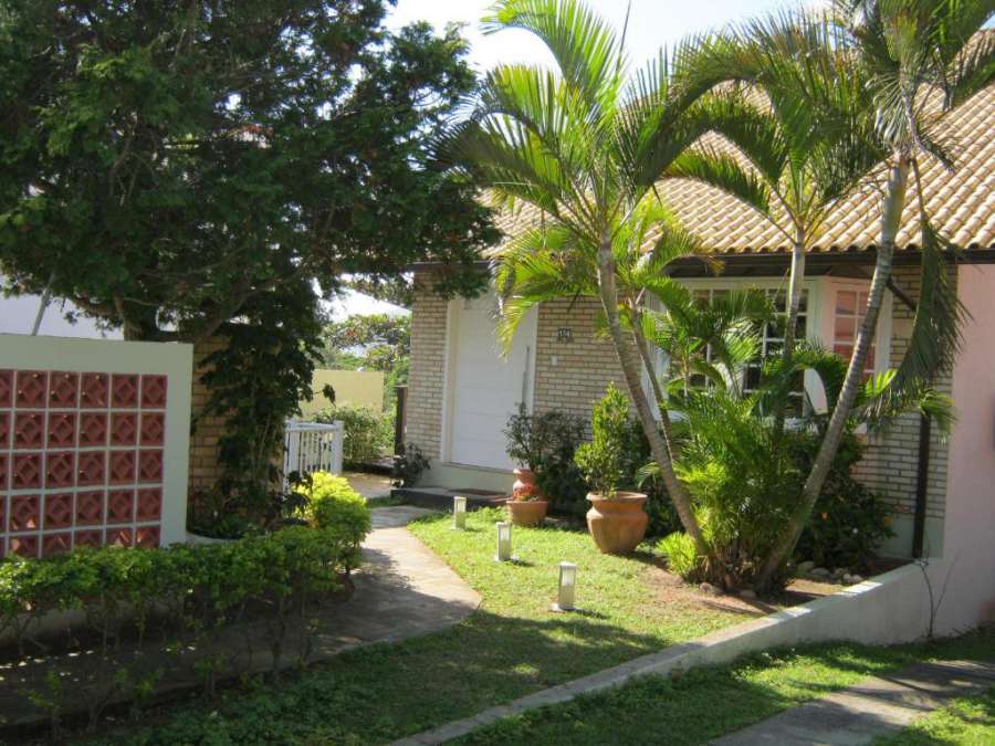 Foto do Casa Maravilhosa Com Piscina Na Praia