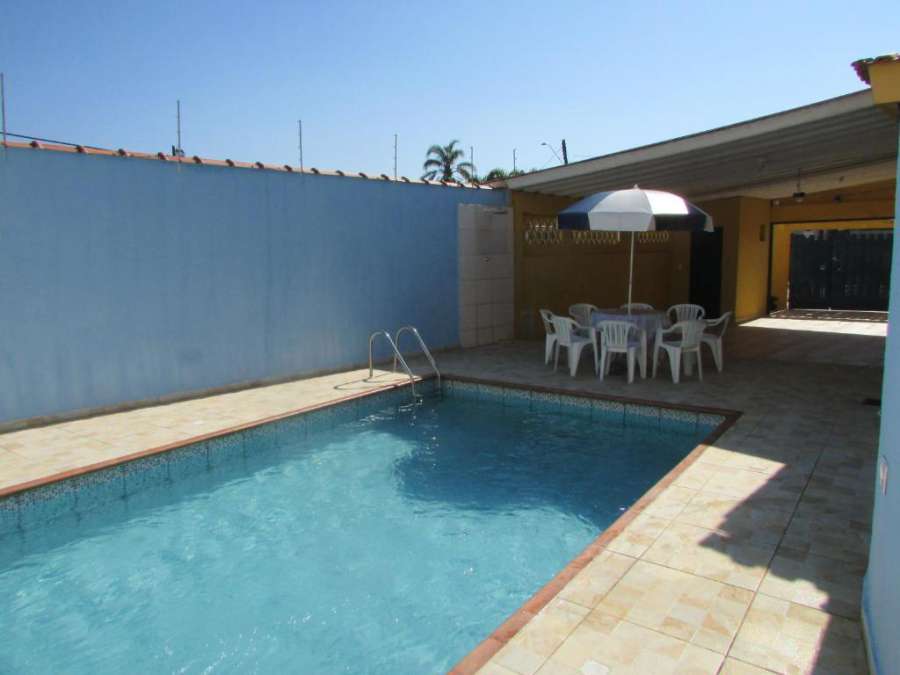 Foto do Casa c/ Piscina - Ampla e Arejada Balneário Gaivota - 300 mts da Praia