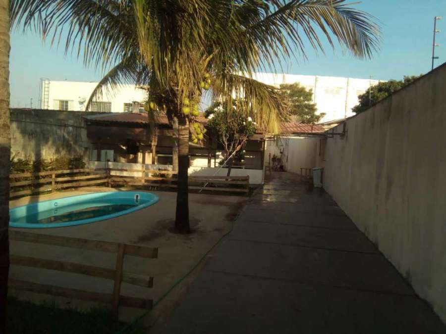 Foto do CASA COM PISCINA EM UBERABA