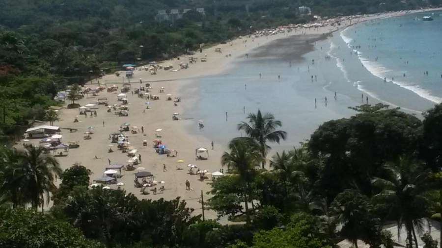 Foto do Ótimo Para Famílias - 120 m da Praia Enseada