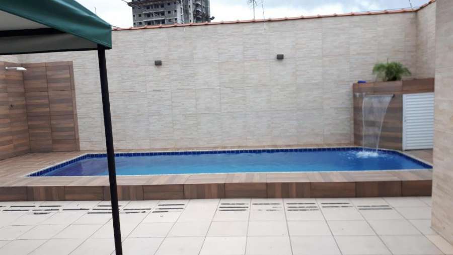 Foto do Casa de piscina com churrasqueira