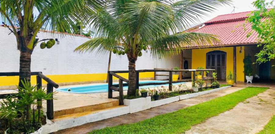 Foto do Casa com Piscina e Salão de Jogos a 500m da praia