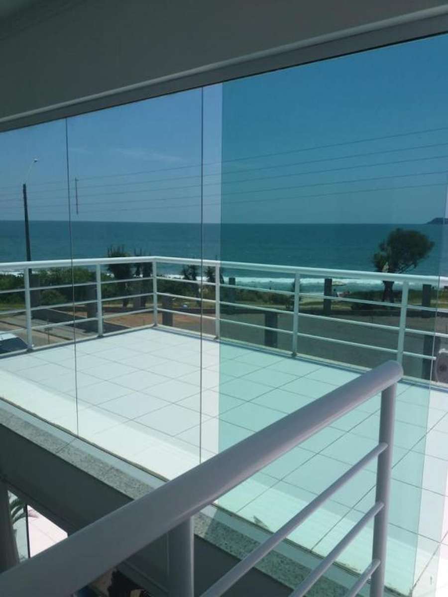 CASA DE VIDRO PERFEITA A 25 METROS DA PRAIA Foto do CASA DE VIDRO PERFEITA A 25 METROS DA PRAIA