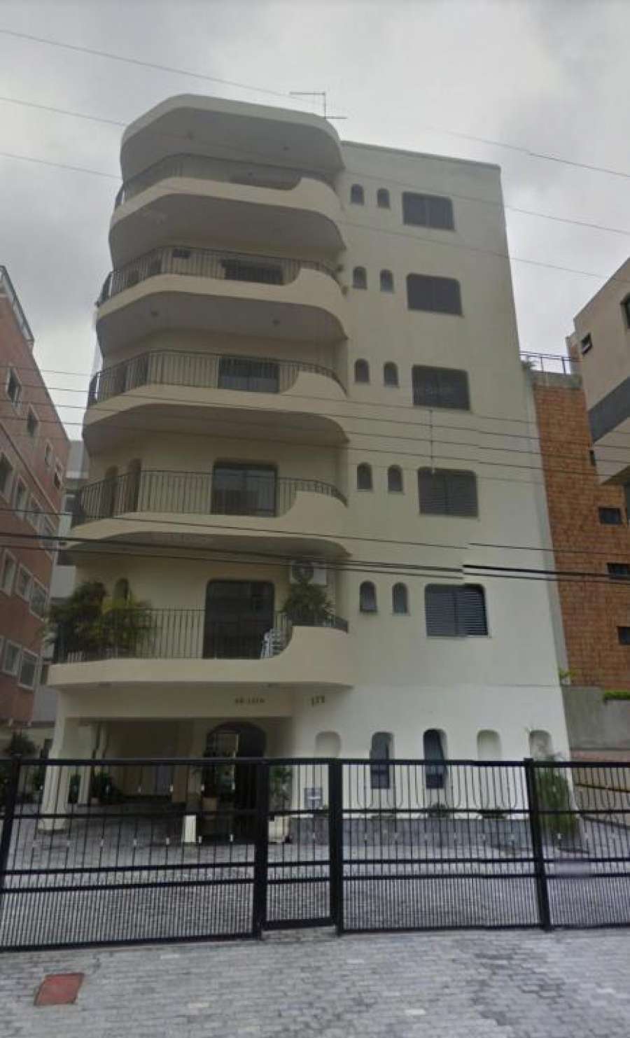 Foto do Apartamento em Guarujá 350 da Praia da Enseada proximo ao aquário