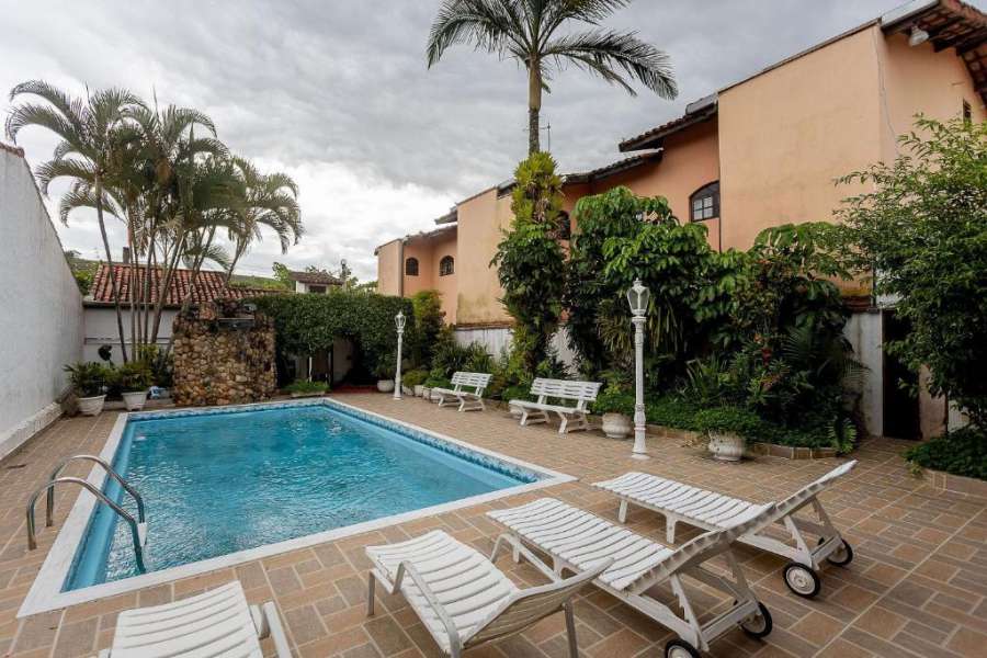 Foto do Casa com piscina em Caraguatatuba – Praia de Martim de Sá