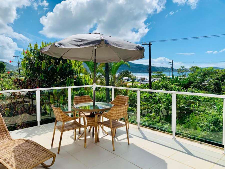 Foto do Casa com Wi-Fi e Terraço com Linda Vista para o Mar