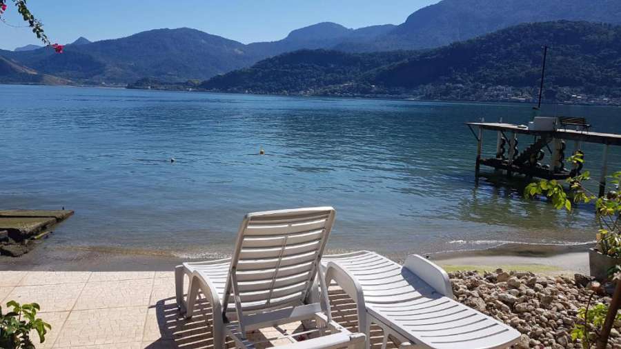 Foto do Casa em ilha paradisíaca com praia na varanda