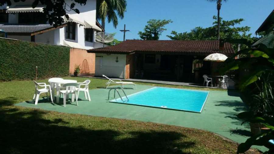 Foto do Casa Inteira com Piscina na Riviera - SP